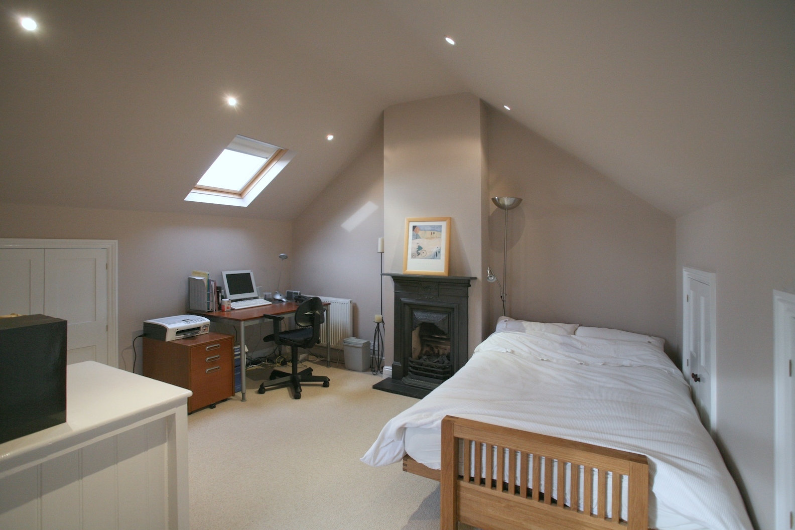 104 Cecil Rd  019 - INT.JPG